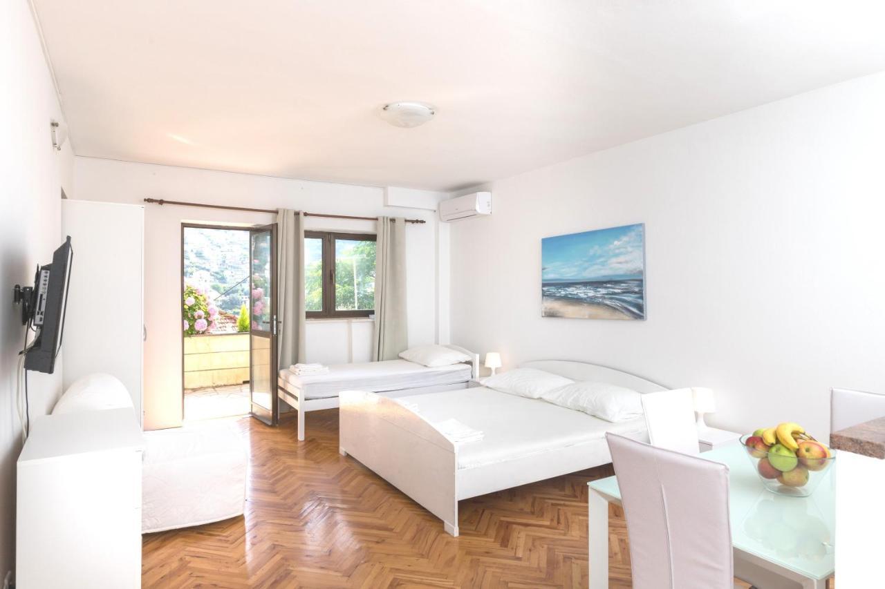 House Ariva